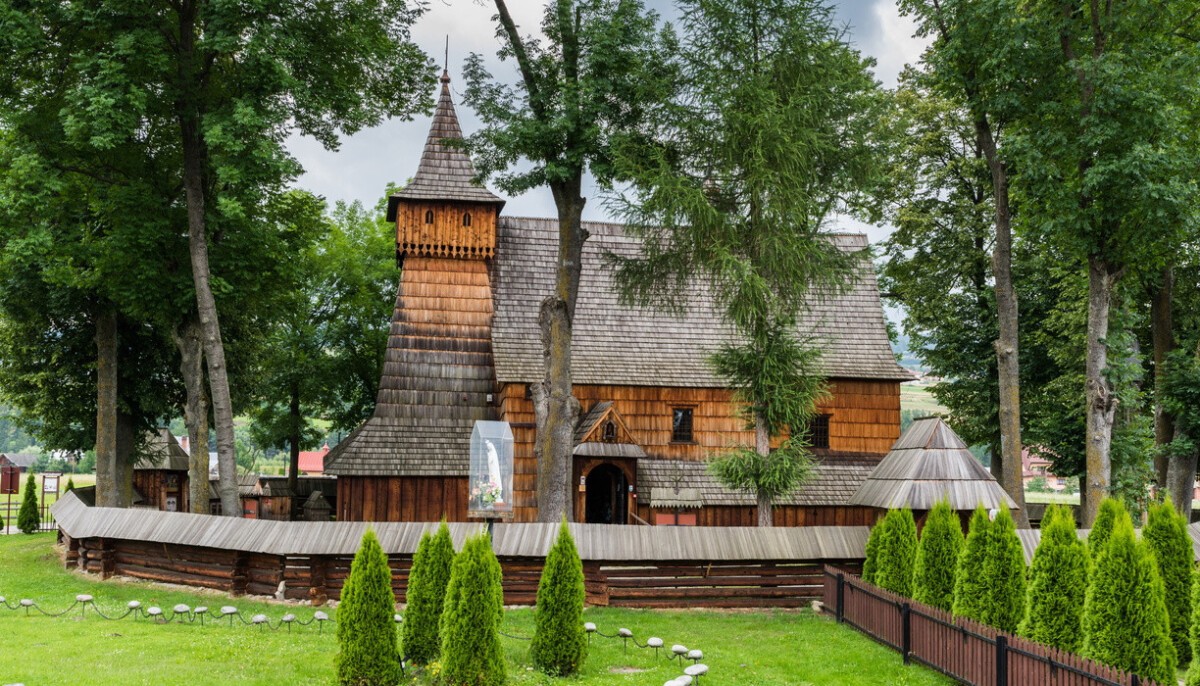 Kościół drewniany w Dębnie Podhalańskim
