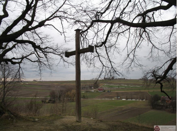 Widok na pole Bitwy Racławickiej ze wzgórza zwanego grodziskiem https://zabytek.pl/pl/obiekty/raclawice-raclawice-teren-historycznej-bitwy-raclawickiej