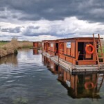 Biebrzański Park Narodowy, spływ tratwami, fot.: kopanina.pl
