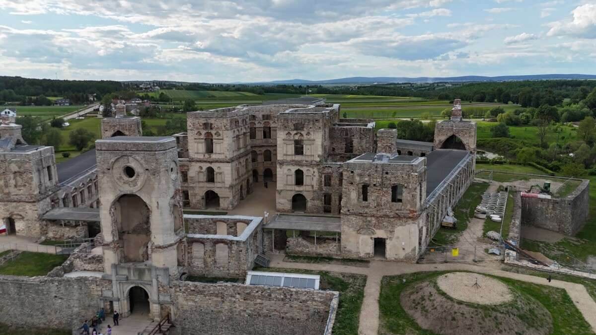 Ruiny Zamku Krzyżtopór