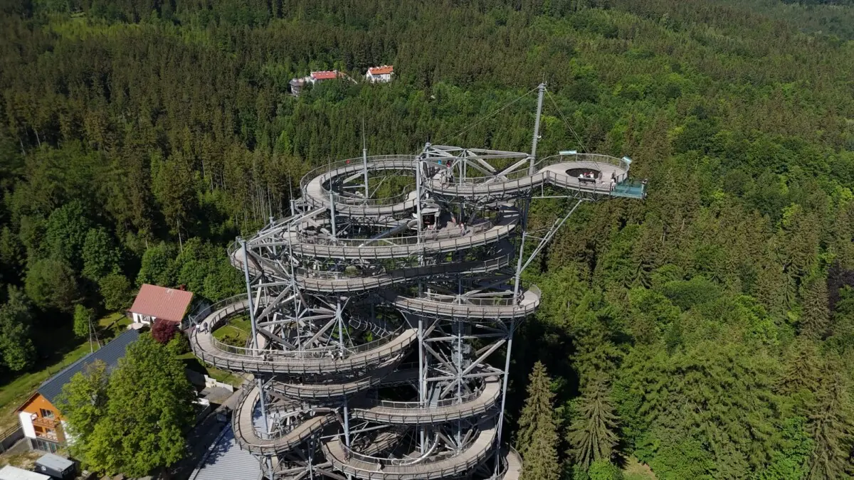 Wieża widokowa Sky Walk w Świeradowie-Zdroju