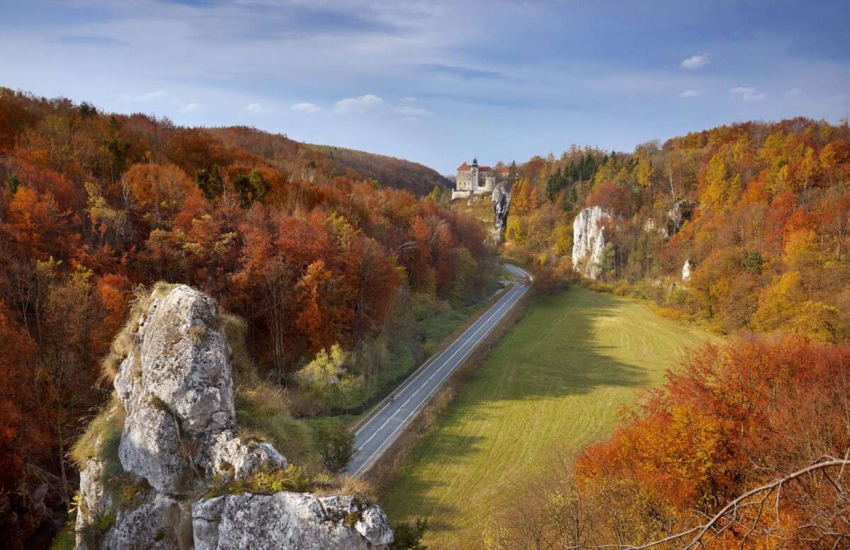 Ojcowski Park Narodowy w jesiennej scenerii