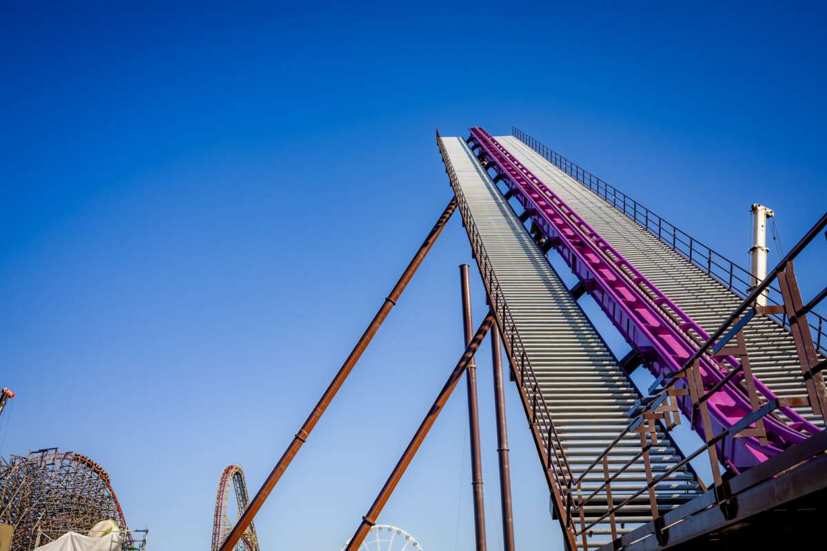 Energylandia, Rokan w budowie